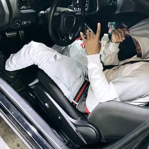 Meet your Posher, Bobby